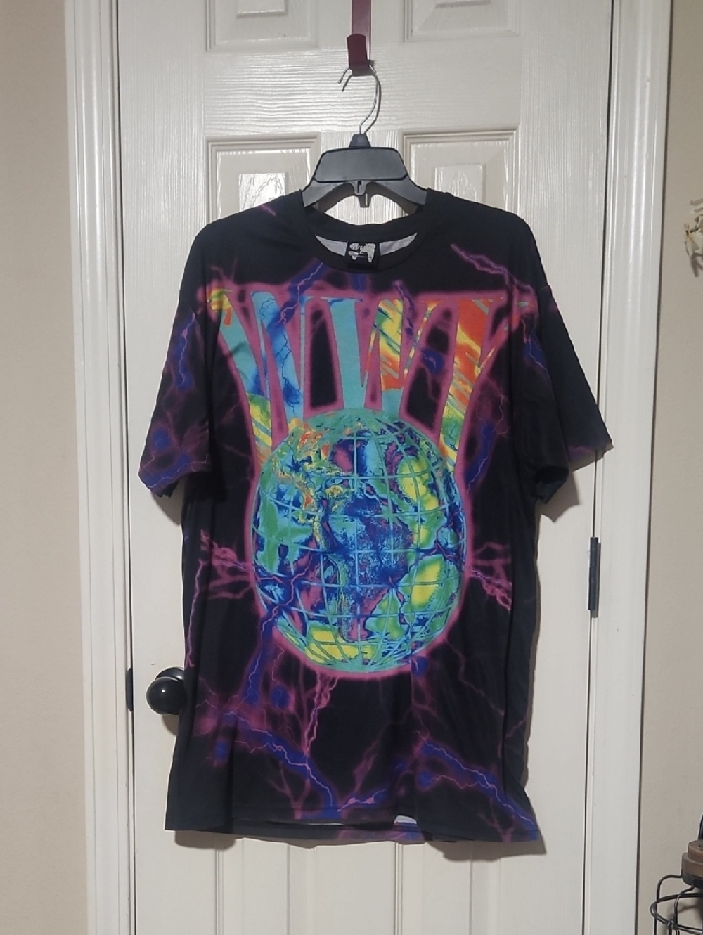 Vtg. Tie-Dye Globe Graphic Short Sleeve Tee - Black/Multi